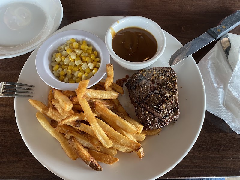 Chuck's Roadhouse Bar & Grill photo 4