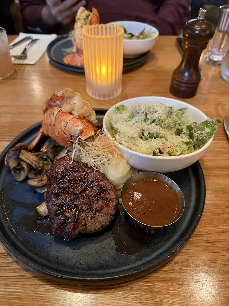 Earls Kitchen + Bar photo 3