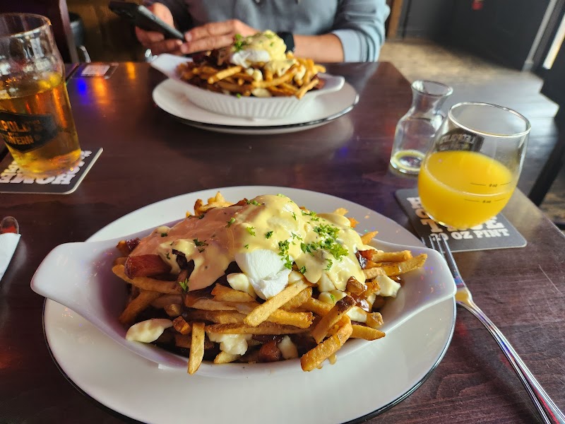 Leopold's Tavern Winnipeg - Academy photo 8