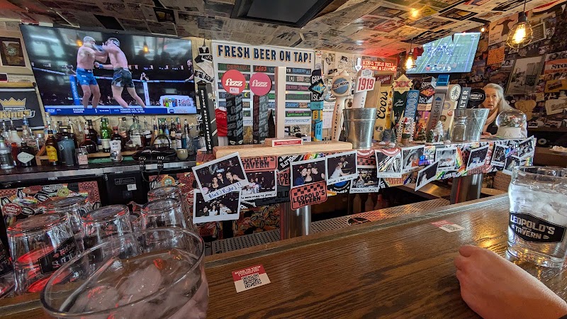 Leopold's Tavern Winnipeg - Sage Creek photo 6
