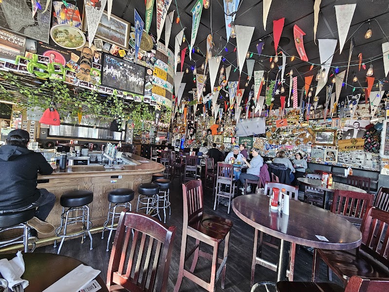 Leopold's Tavern Winnipeg - Transcona photo 3