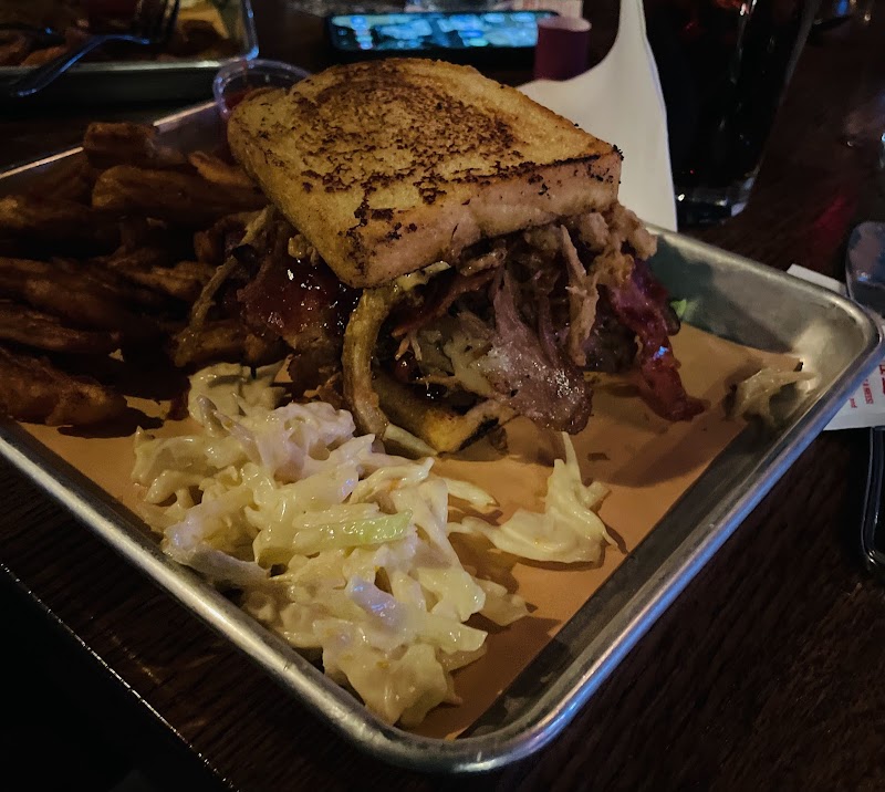 The Whiskey Barn - Honky Tonk and Smoke BBQ photo 9