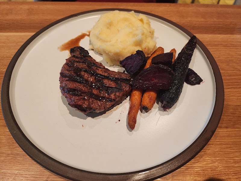 Moxies South Edmonton Common Restaurant photo 9
