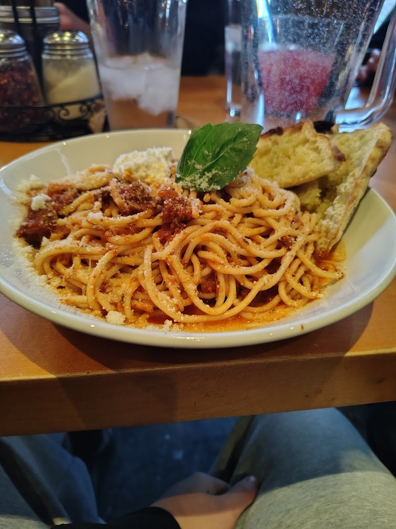 Famoso Italian Pizzeria - South Edmonton Common photo 6