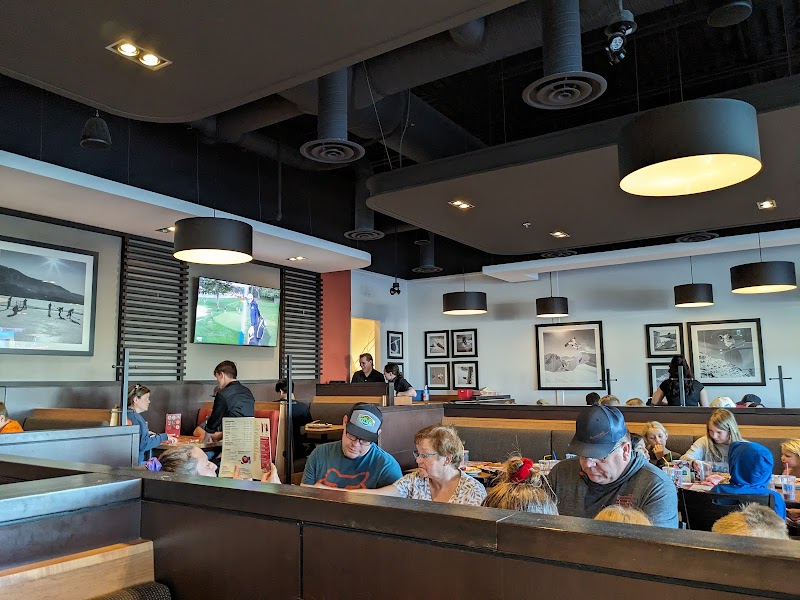 Boston Pizza photo 5