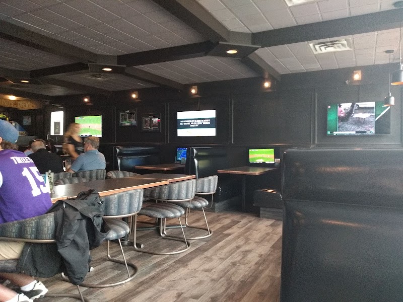 Dino's Bar and Grill photo 3
