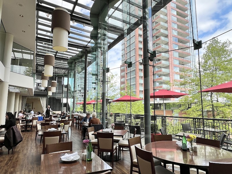 P2B Restaurant + Bar photo 4