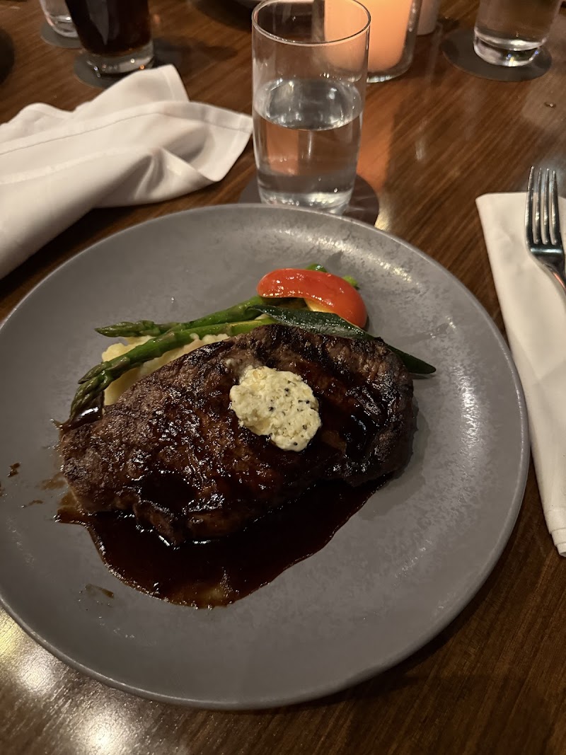 P2B Restaurant + Bar photo 5
