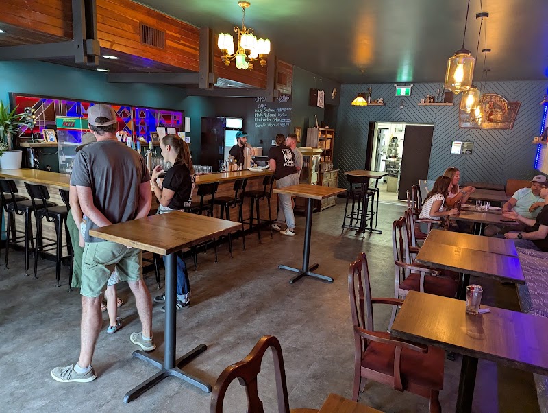 Paradox Pizzeria & Brewery