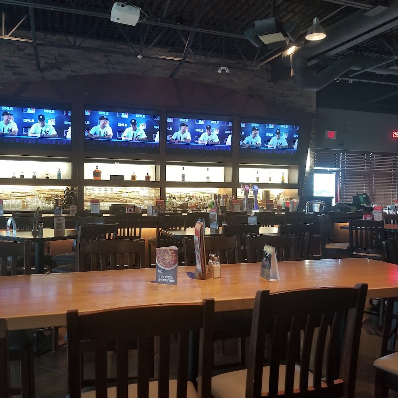 Boston Pizza photo 3