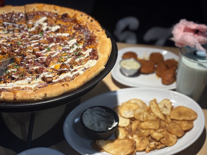 Boston Pizza photo 4