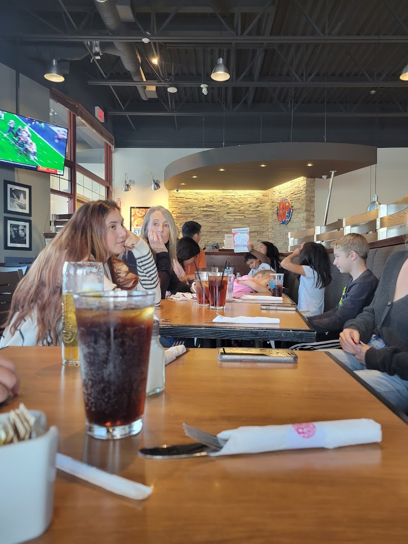Boston Pizza photo 5