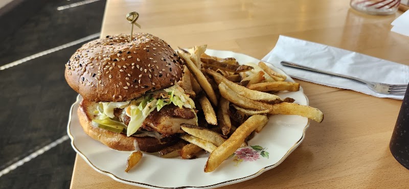 Happy Campers Bar & Grill photo 2
