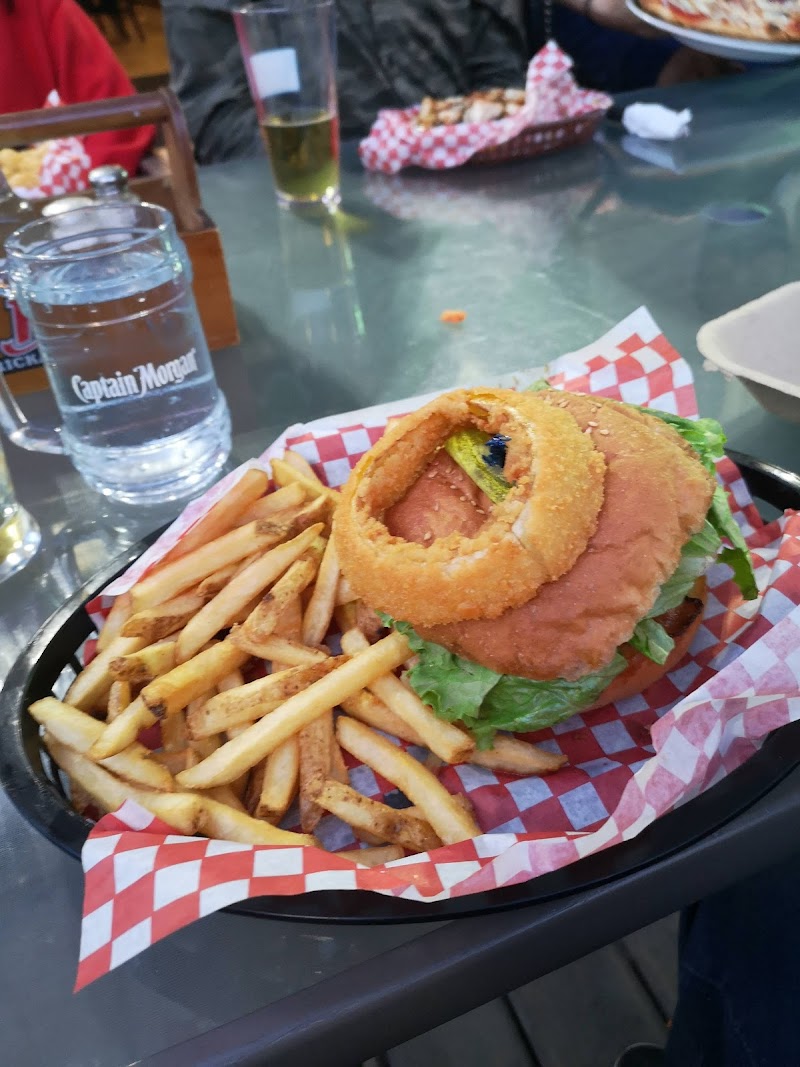 Finn's Irish Pub photo 9