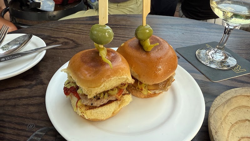Bar Raval photo 3