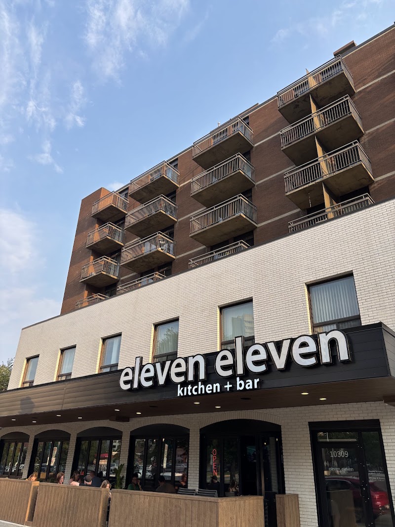 Eleven Eleven Kitchen & Bar photo 5